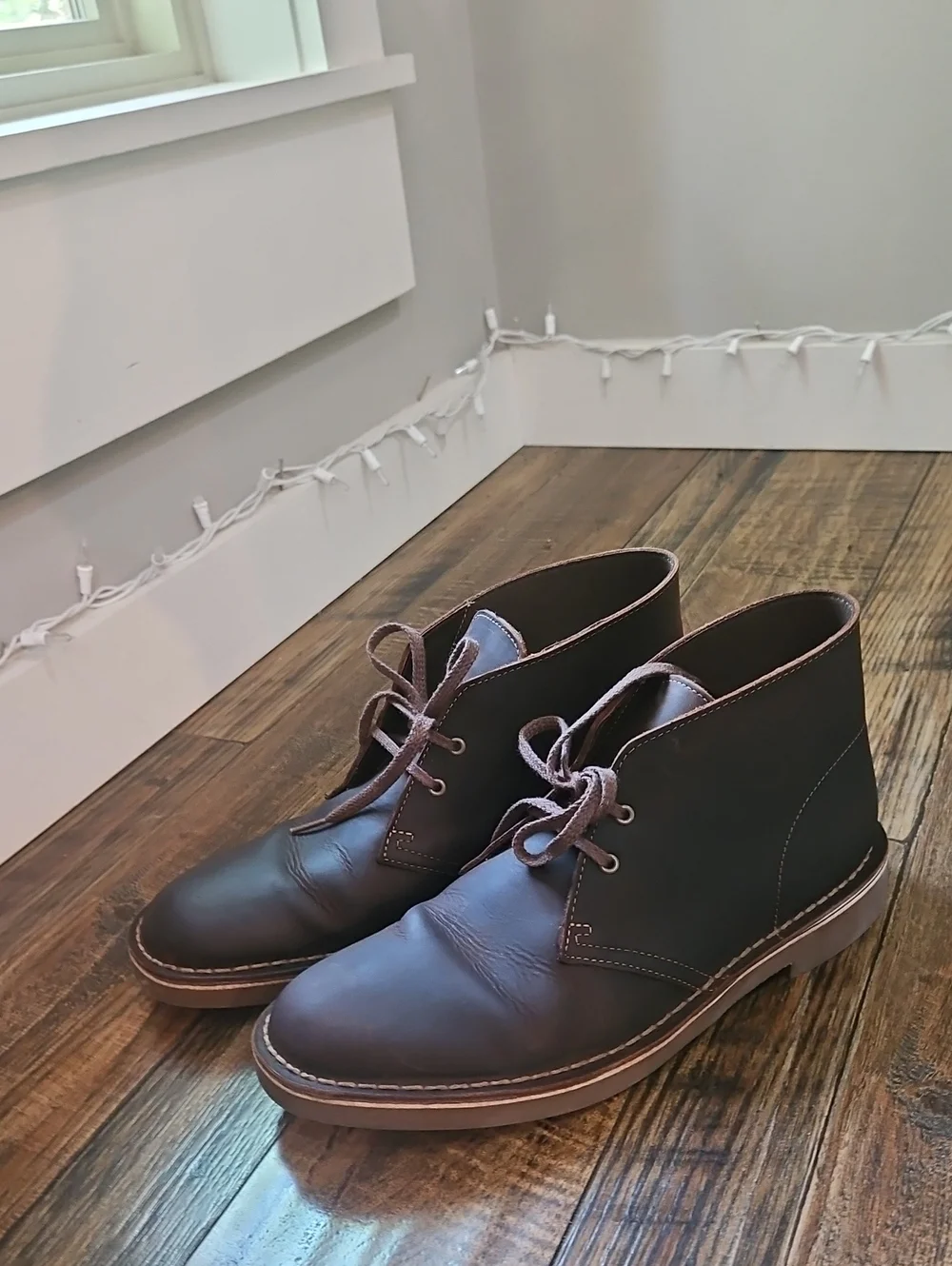 Clarks Men's Brown Oil Rubbed (Bees wax) Leather Chukka Boot